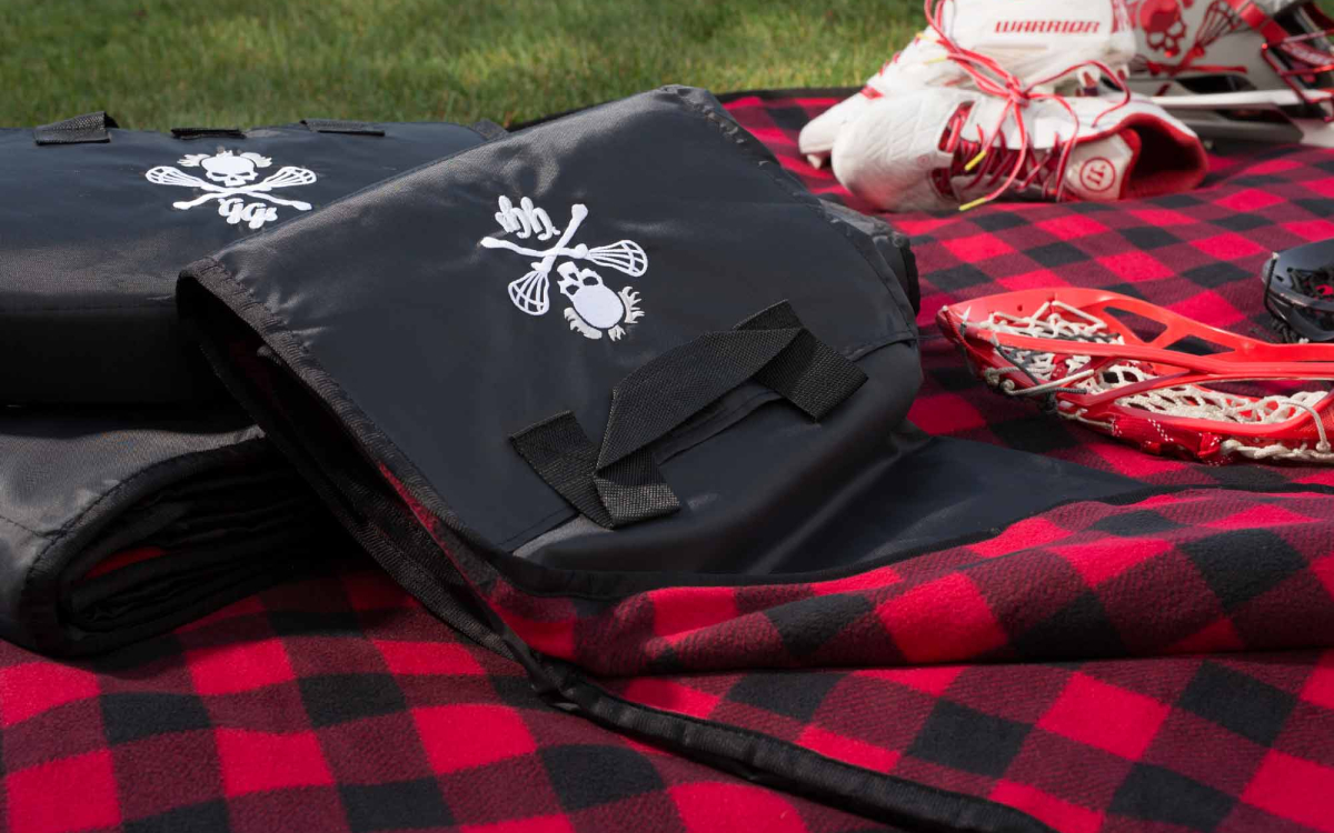 Picnic Blanket with Enbroidery